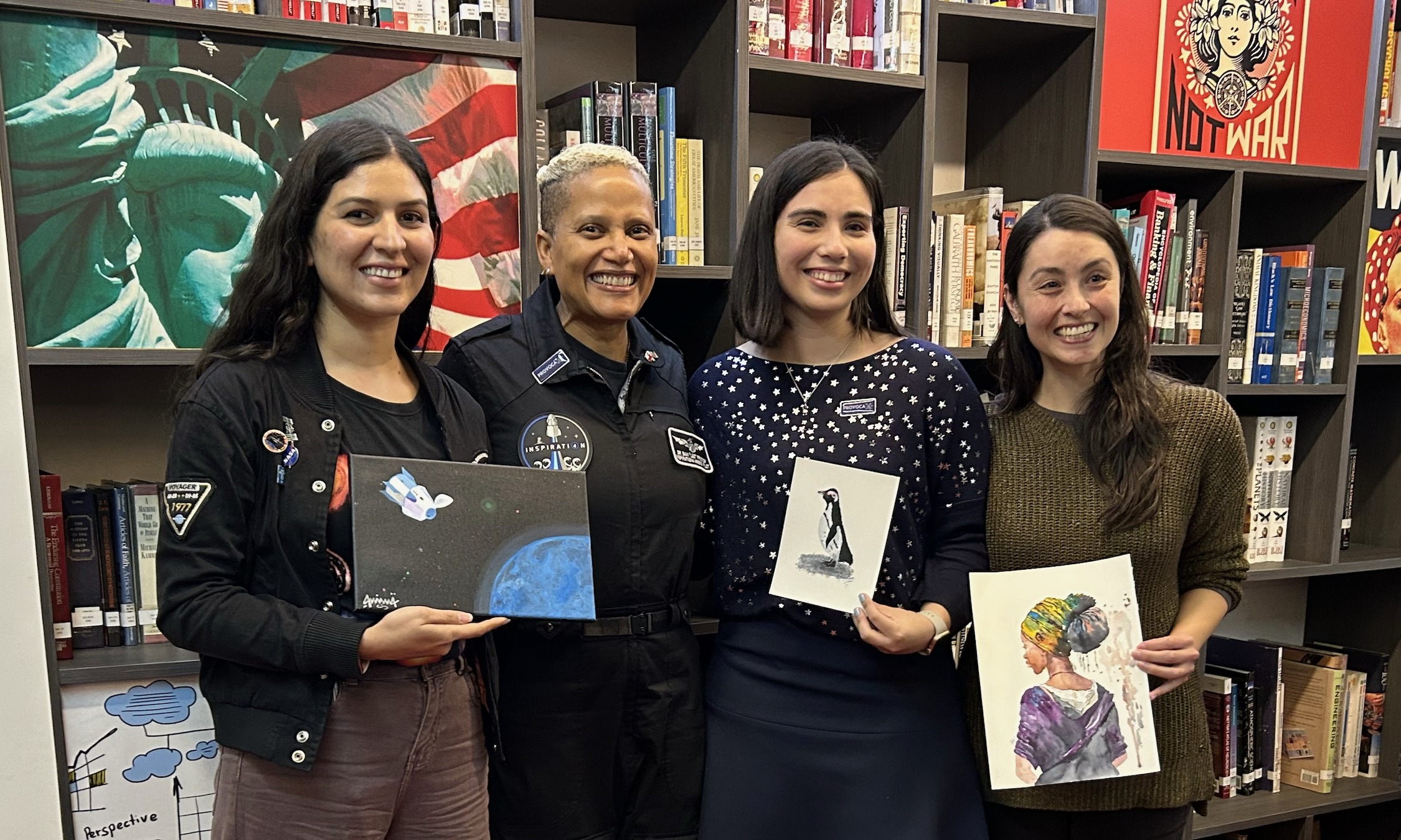 Astronauta Sian Proctor en Chile: "Las mentorías son decisivas. Si puedes verlo, puedes serlo"