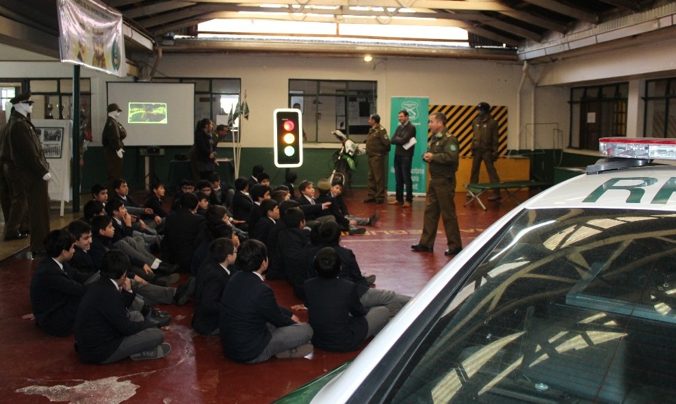 Una muestra de la historia de Carabineros se presenta en la Segunda Comisaría de Puerto Montt