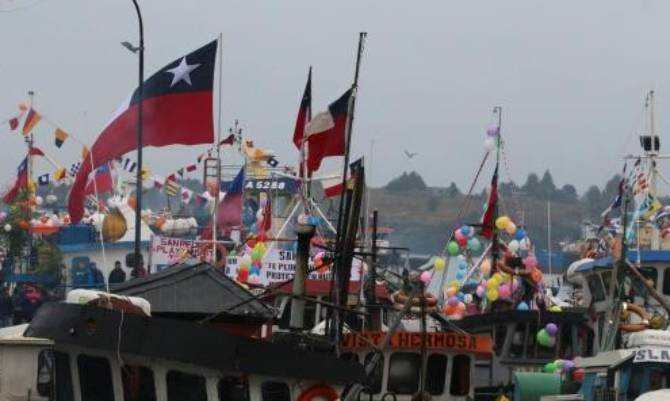 Pese al mal tiempo en Quellón celebraron a San Pedro