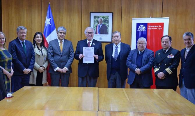 El Gobierno Regional firmó importante convenio médico para beneficio de los habitantes de Palena y Chiloé