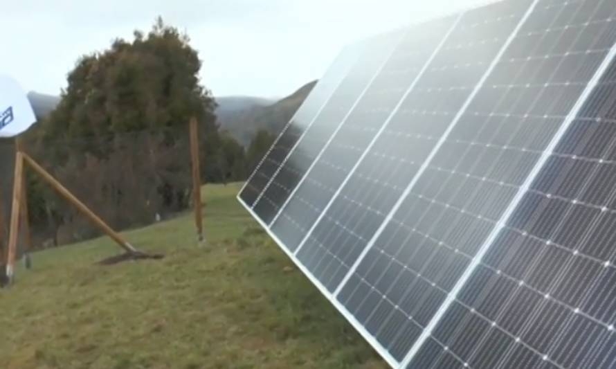 Comunidades indígenas San Juan de la Costa recibieron paneles fotovoltaicos con lo que obtendrán electricidad por primera vez