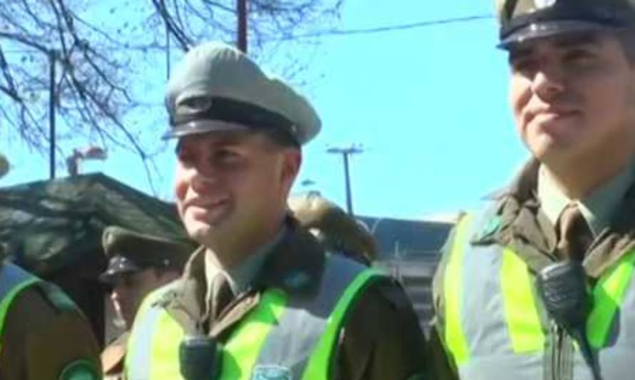 Tradicional actividad de cambio de turno de carabineros en Osorno