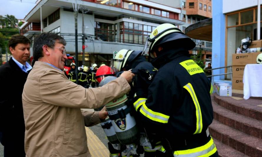 Municipalidad entrega histórica subvención anual de 200 millones de pesos a Bomberos que pone fin a Campaña del Sobre  