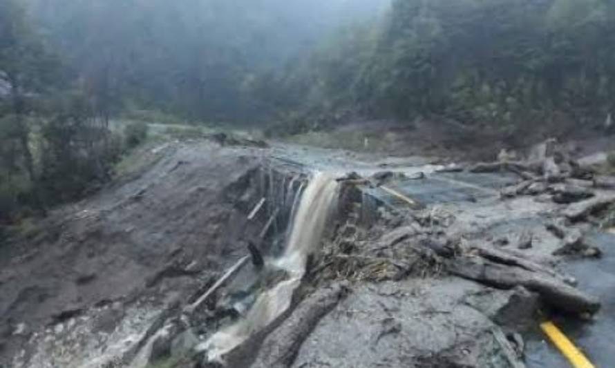 Ruta internacional hacia Argentina cortada tras aluvión