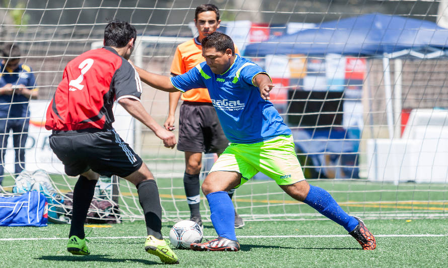 Comienza nueva versión del Campeonato Fútbol Maestro en Puerto Montt