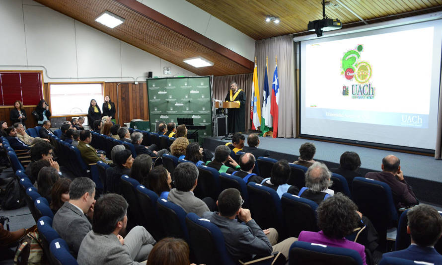 UACH celebró sus 30 años en Puerto Montt anunciando nuevas carreras y meta de 6 mil alumnos