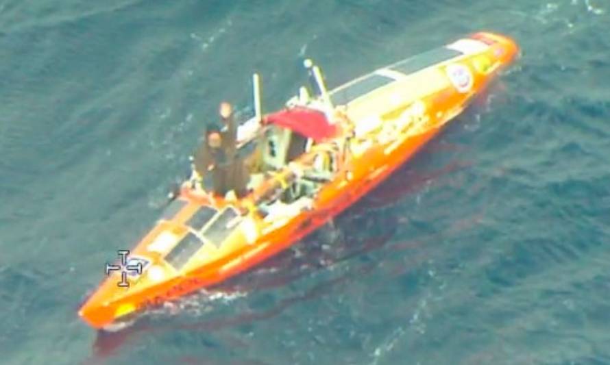 Armada se contactó con kayakista ruso que ingresó remando a Chile proveniente de Nueva Zelanda