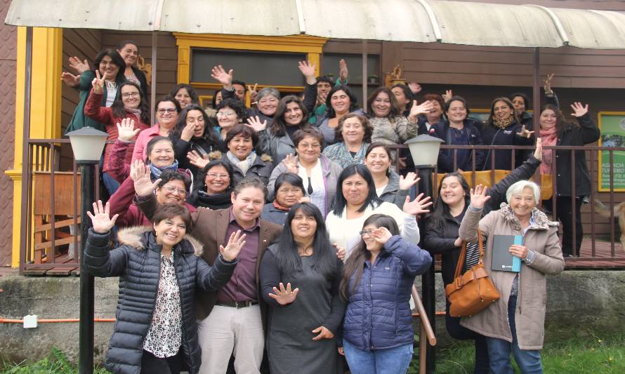 Asesoría de Mujeres Campesinas de INDAP entrega apoyo a 42 mujeres de Osorno, Llanquihue y Chiloé