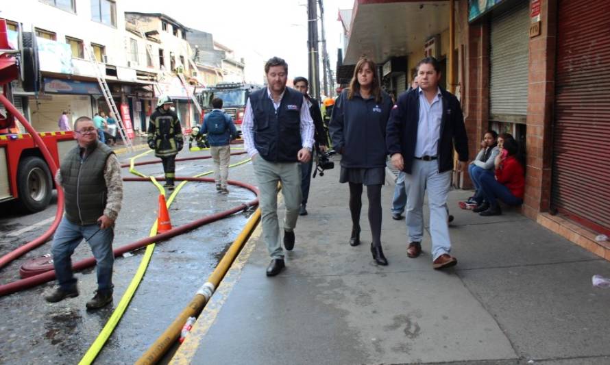Gobernadora de Llanquihue e incendio de calle Varas: "evaluaremos funcionamiento de grifos"