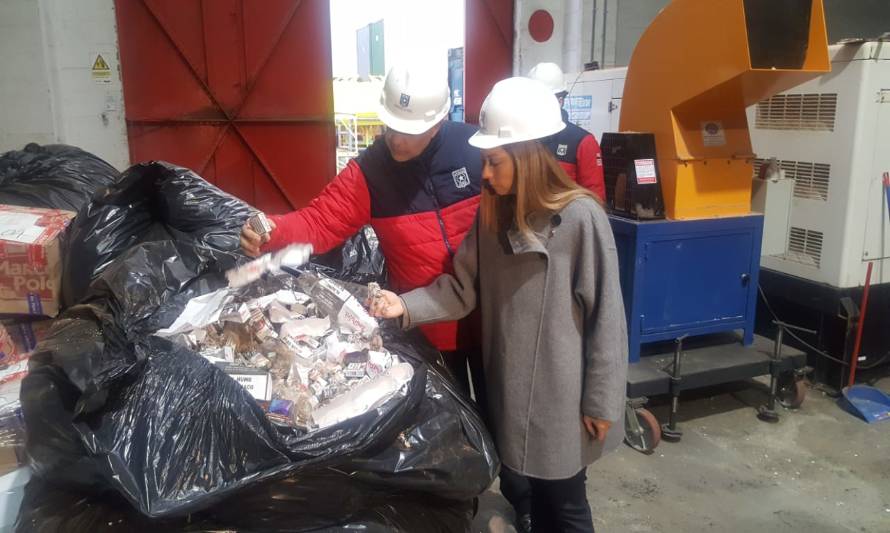 Aduana de Punta Arenas destruye 45.671 cajetillas de cigarrillos de contrabando