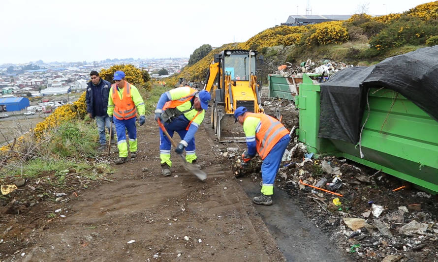 Operativo municipal permitió retirar 70 toneladas de material desde basural clandestino en Pto. Montt