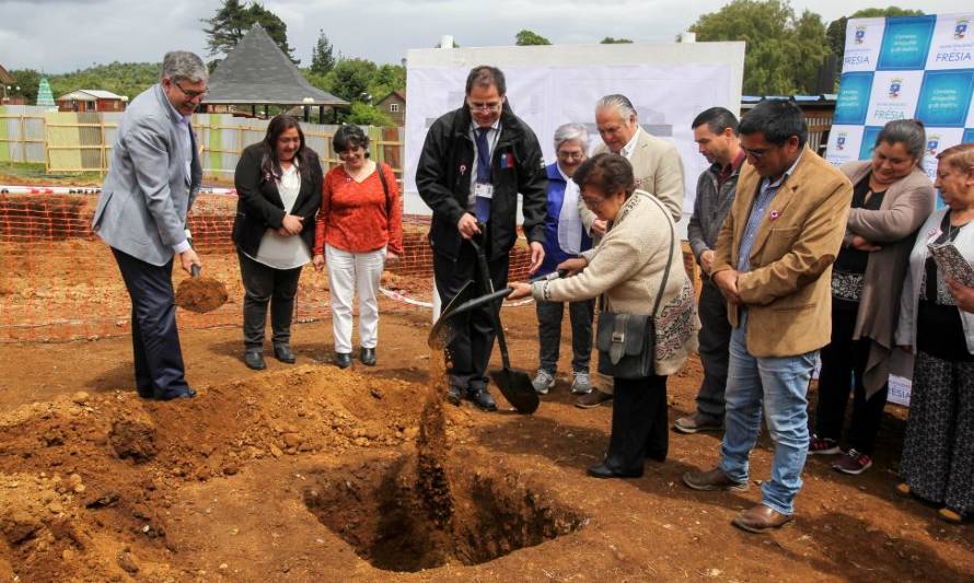 Nuevas obras en Hualaihué y Fresia buscan mejorar atención de salud a vecinos