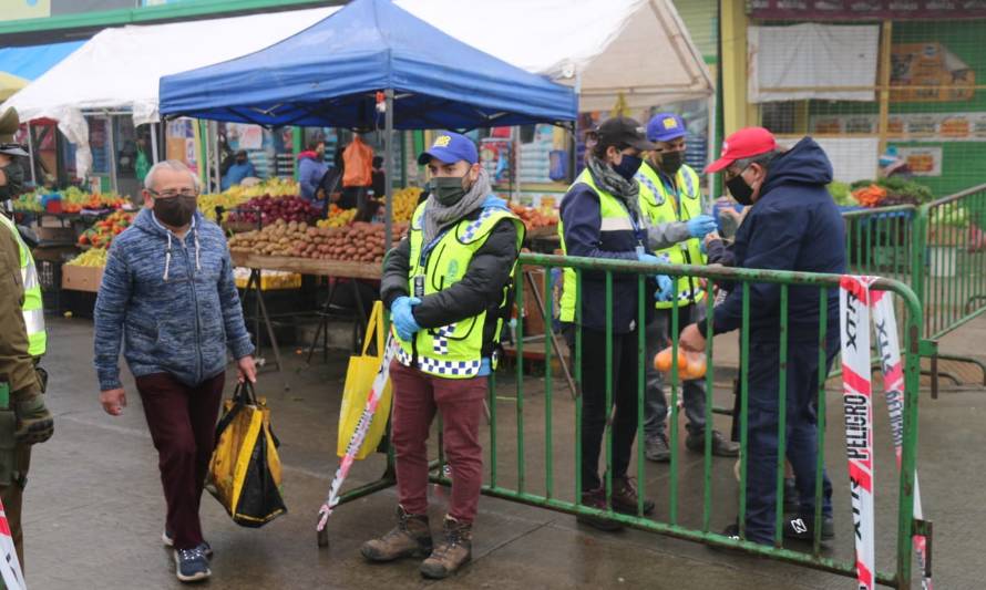 Municipio refuerza medidas de prevención en ferias libres de Osorno
