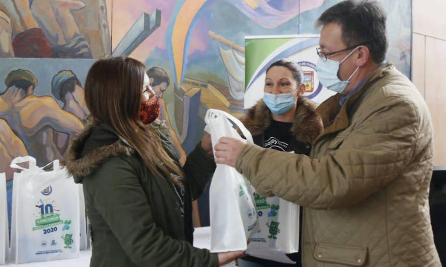 Peluqueras y estilistas de Puerto Montt reciben de kits de sanitización