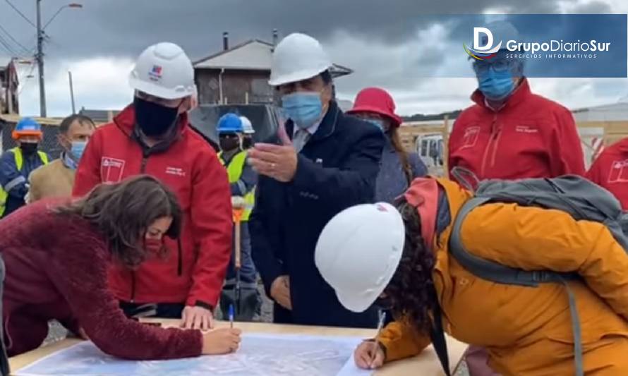 Quemchi celebra entrega de rampa e inicio de borde costero