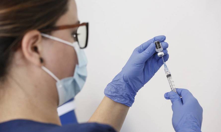 8.360 profesionales de la salud han completado su proceso de vacunación