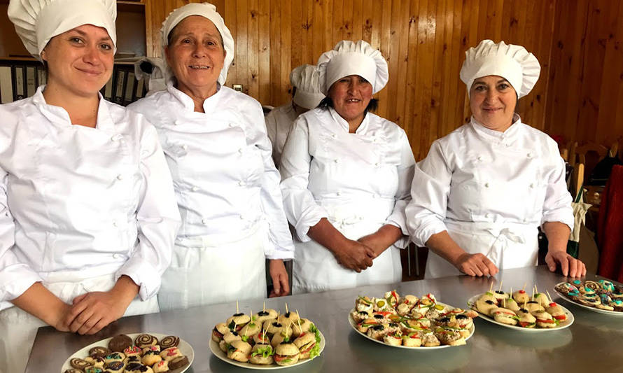 Algueras y mariscadoras de Chiloé buscan potenciar proyectos gastronómicos y turísticos