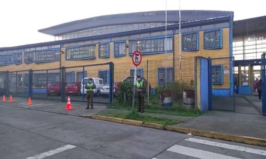 Empieza la instalación de mesas en los centro de votación en Chaitén