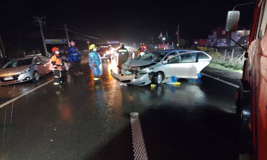 Dos lesionados graves dejó accidente de tránsito en ruta al Tepual