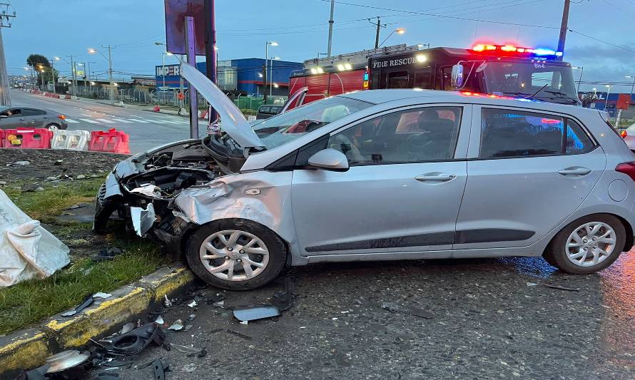 Puerto Montt: Colisión múltiple dejó una persona lesionada en calle El Teniente