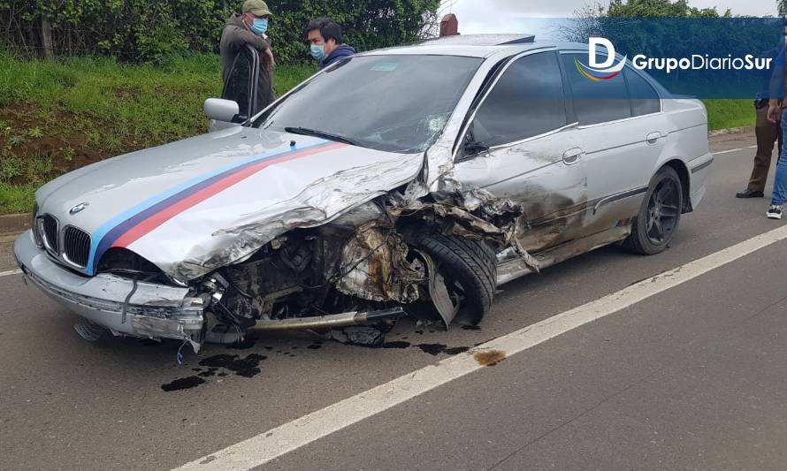 Fuerte colisión en ruta a Trumao: lesionados se negaron a recibir atención