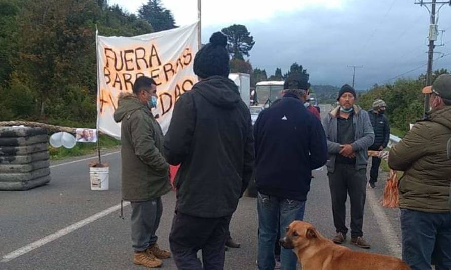 Cortes en la ruta en dos puntos de la región obstaculizan el tránsito.