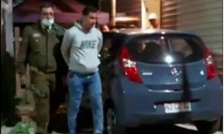 El detenido es llevado a la unidad policial