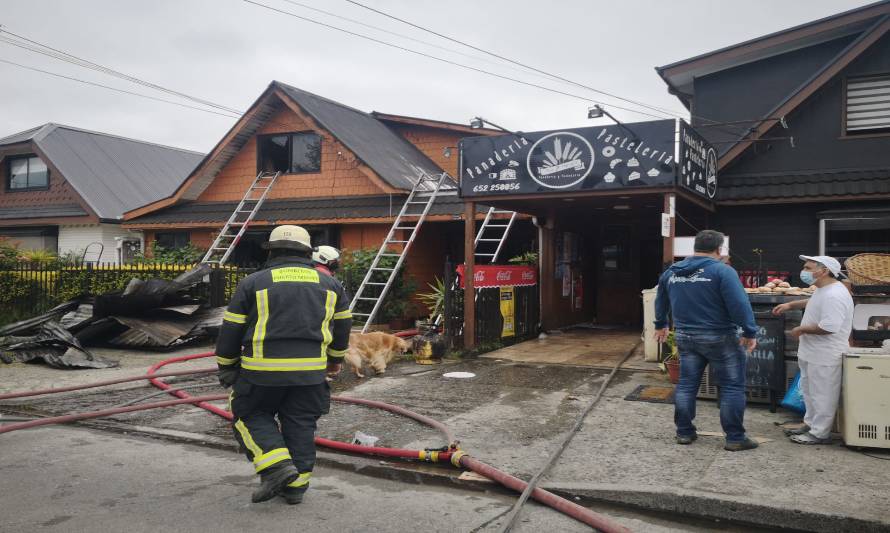 Destrucción dejó un incendio