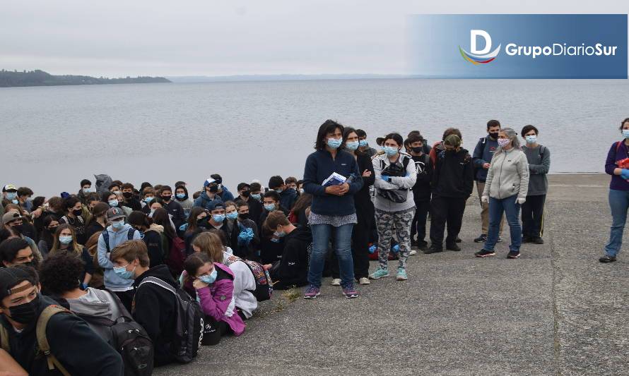 Plan Verano Seguro de Puerto Varas comenzó con jornada de limpieza de playa