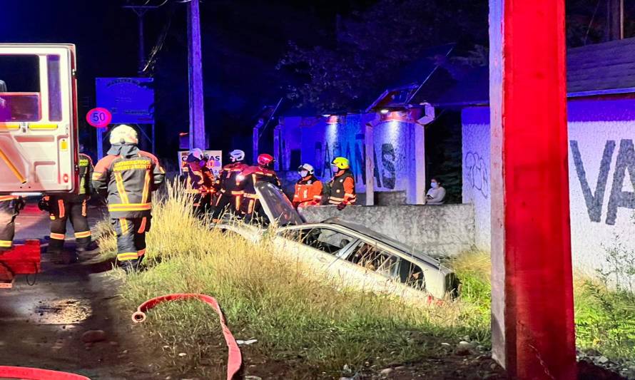 Un hombre falleció tras chocar contra muro de acceso a moteles La Vara