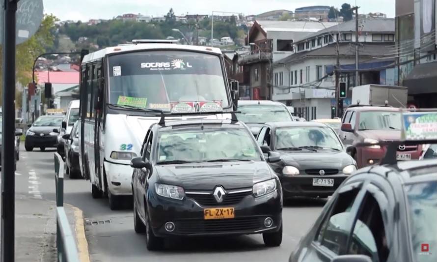 Alcalde de Puerto Montt solicita aplicar restricción vehicular: ¿Considera la medida necesaria?