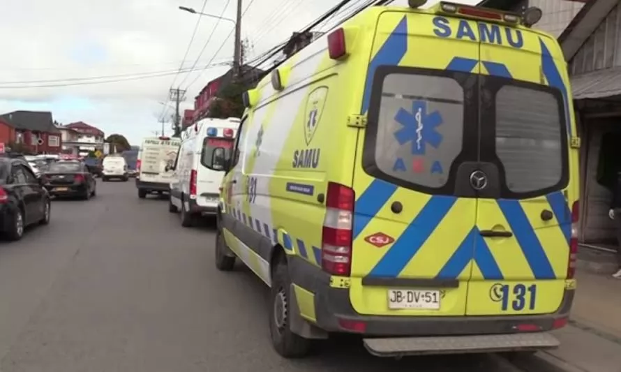 Paramédicos del SAMU de Chiloé atienden en paraderos de micros tras incendio