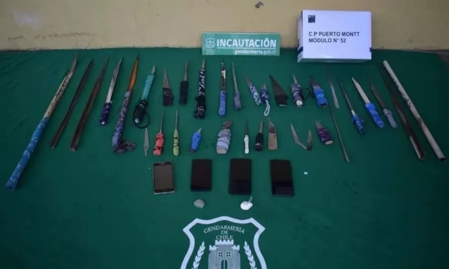 Reos siguen con fábrica de armas blancas: Gendarmería realizó allanamientos masivos