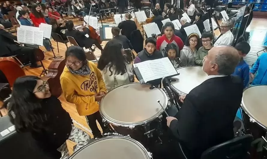 La Orquesta de Cámara de Chile realizó clases Magistrales con jóvenes músicos de Chiloé
