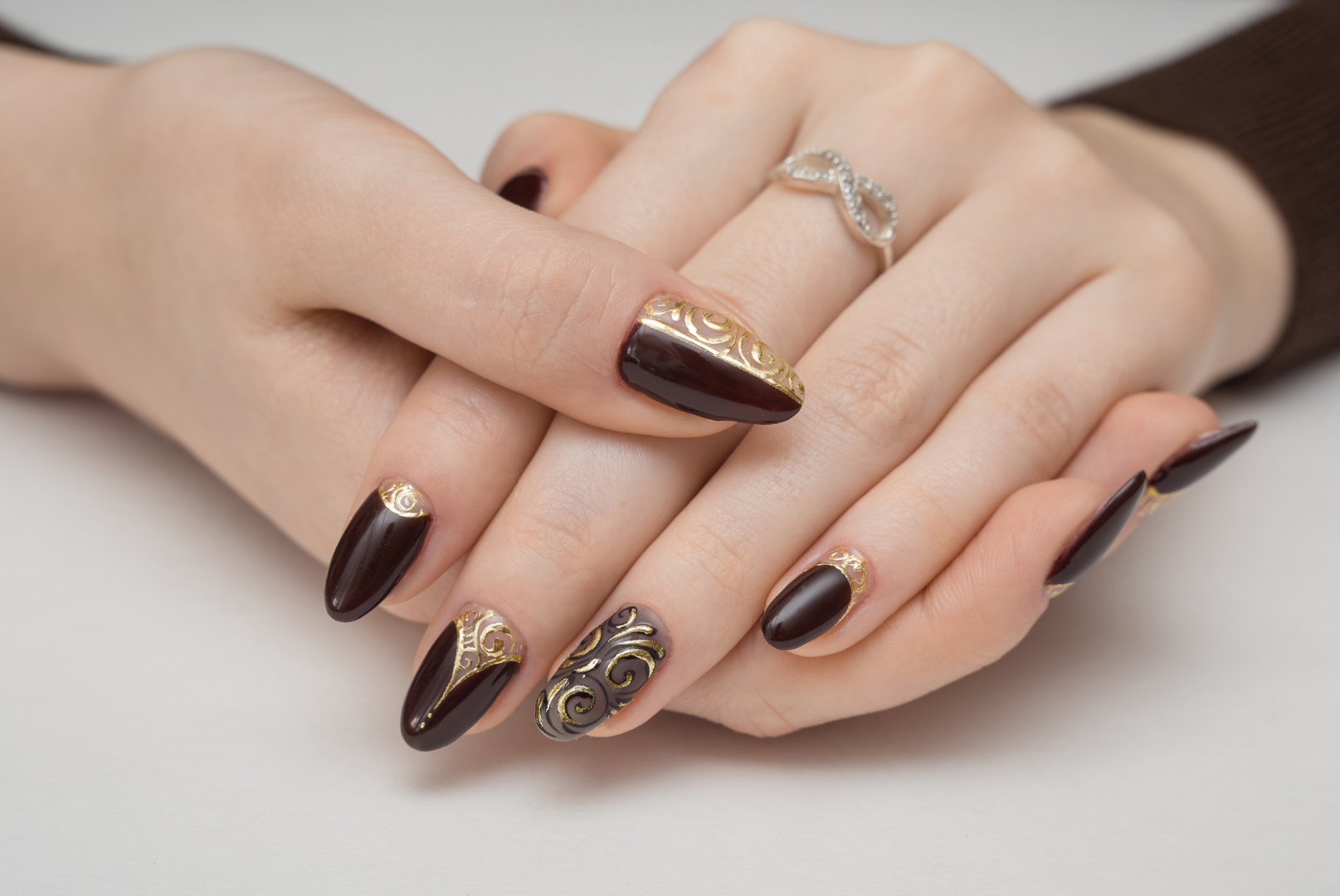 Uñas press on: Conoce la tendencia de manicure del momento