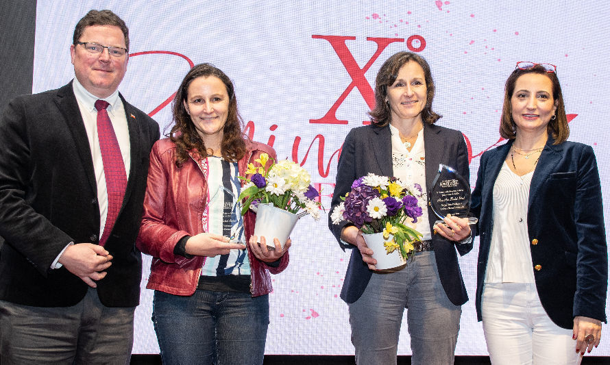 Reconocen a representantes del agro en Seminario de Mujeres Líderes del Sur de Chile