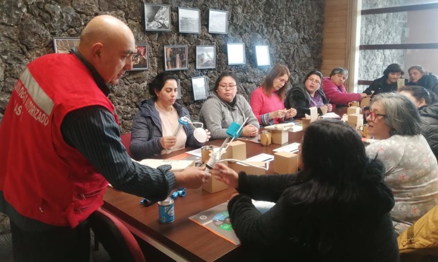 Capacitan en gasfitería a mujeres de Llanquihue