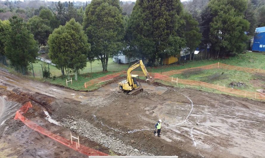 Comenzó construcción de estanques de tormenta en Panguipulli para minimizar impacto ambiental de aguas lluvias