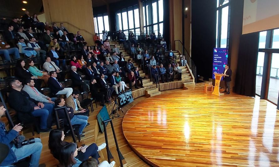 Seminario Internacional en el Teatro del Lago impulsa la Asociatividad para un Futuro Sostenible