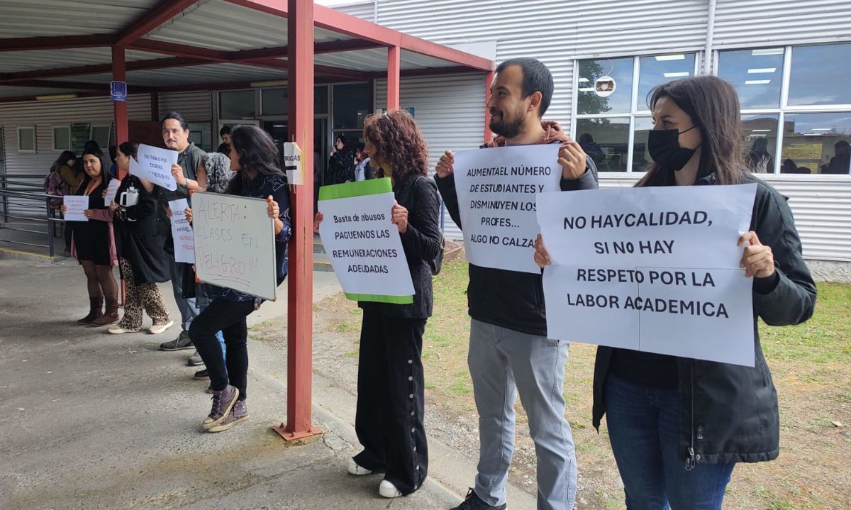 Con marcha de profesores inició el semestre en la UACh