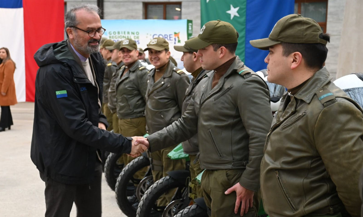 Gore Los Lagos entrega 22 motocicletas todo terreno para Carabineros en la Provincia de Llanquihue