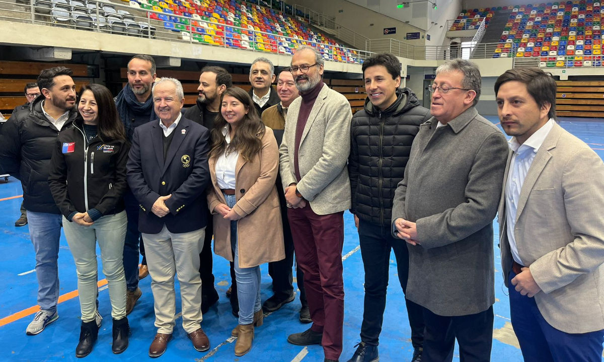 Gore Los Lagos gestiona un nuevo piso para el Arena Puerto Montt ante Comité Olímpico 