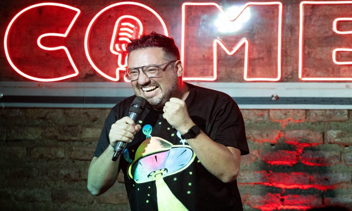 El humor de Alex Ortiz este sábado en Dreams