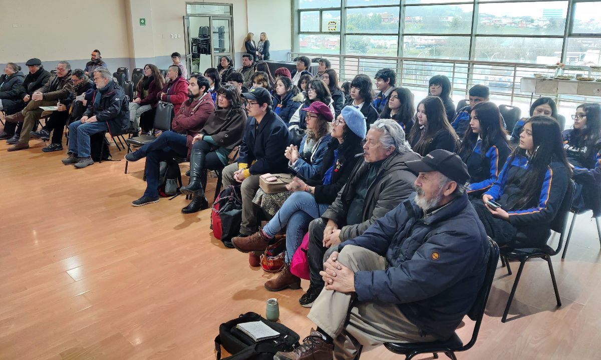 Con conversatorio "Raúl Ruiz vuelve a Puerto Montt" se inicia programa de puesta en valor de la obra de cineasta puertomontino