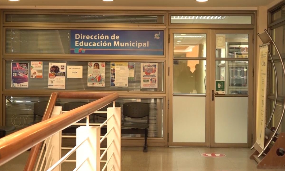 Concejales de Puerto Montt presentan querella por fraude al fisco en el DAEM