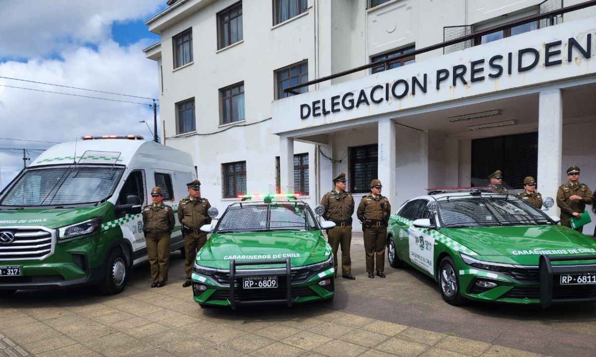Entregan seis vehículos policiales para reforzar la seguridad en la Región de Los Lagos