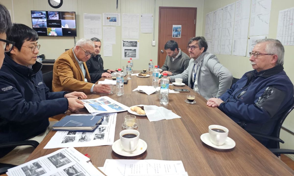 Aduana de Puerto Montt participa en reunión de coordinación por próxima etapa de Puente Chacao