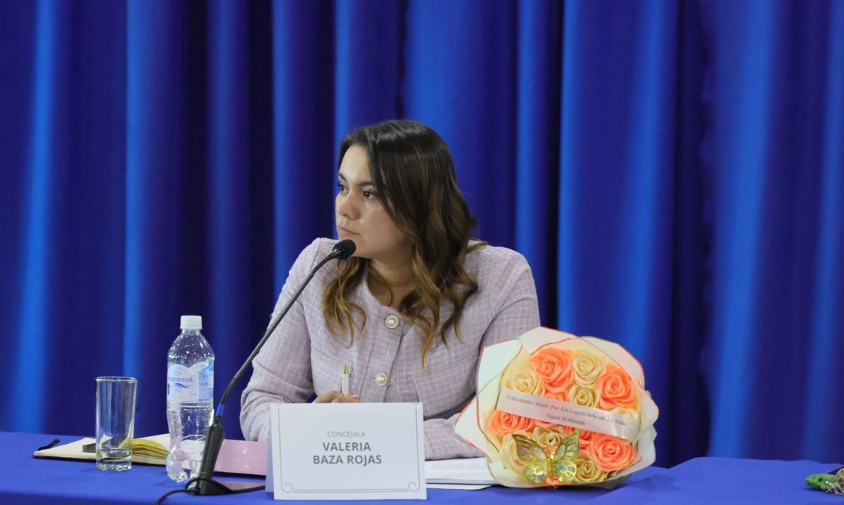 Valeria Baza asume como nueva concejala de Puerto Montt