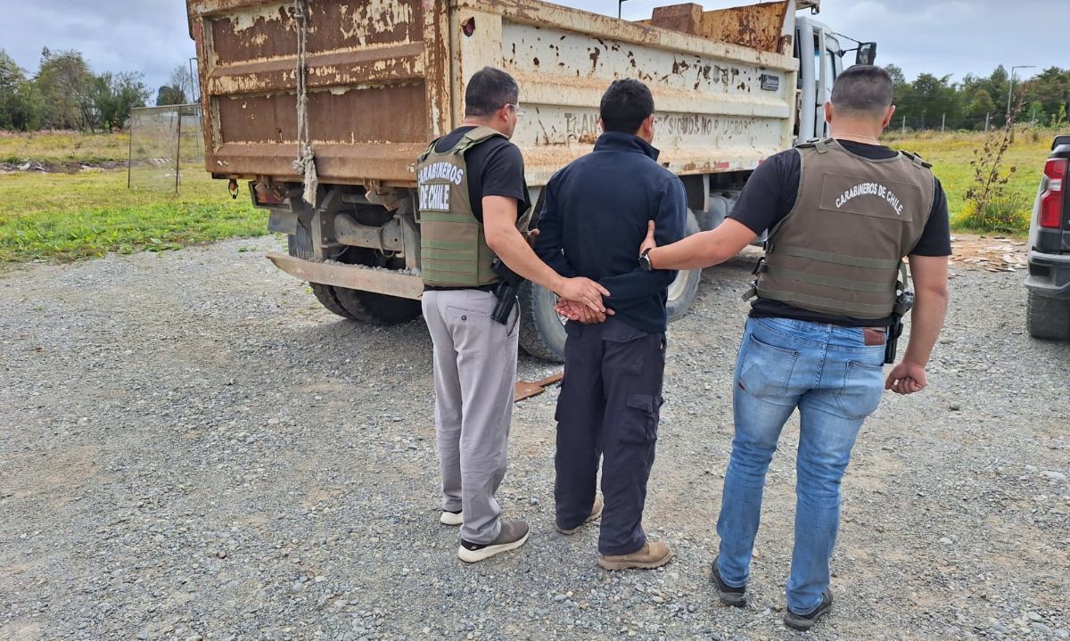 Carabineros recupera camión robado en la región Metropolitana