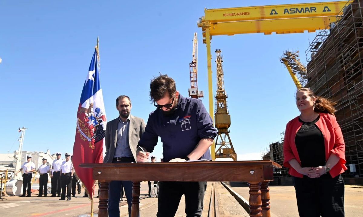UACh se proyecta como actor clave en el desarrollo naval tras firma de Política Nacional de Construcción Naval